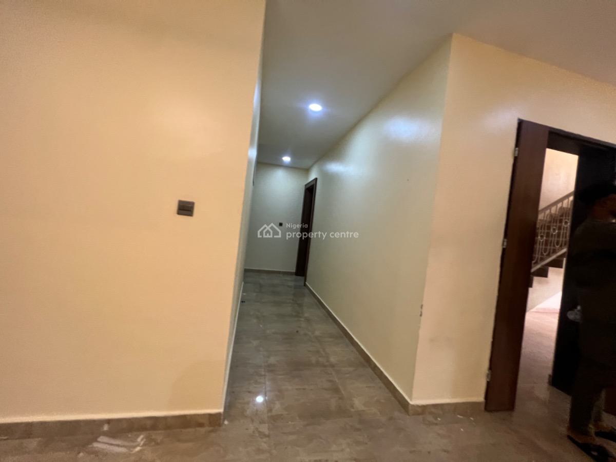 3 Bedroom Flat, Guzape District, Abuja, Flat / Apartment for Rent
