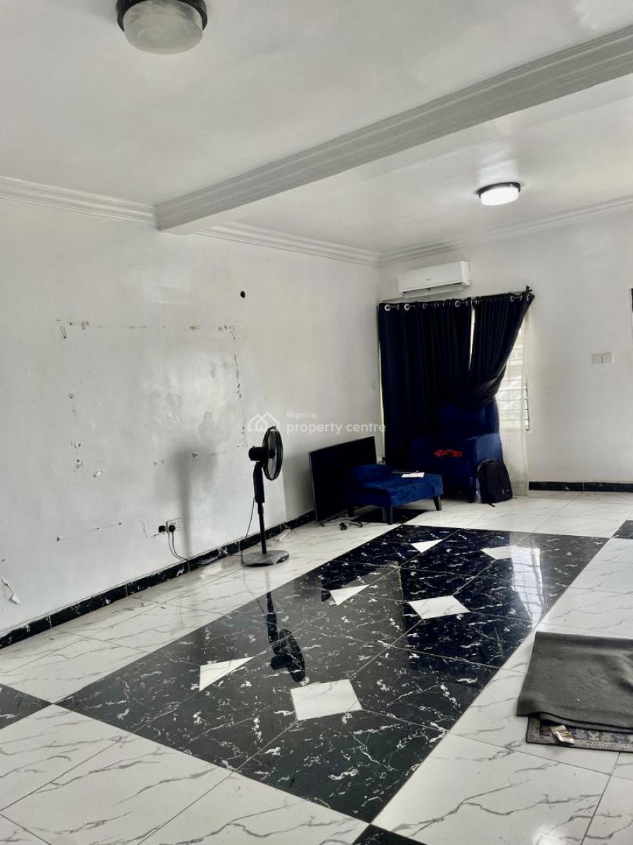 Well Maintained 2 Bedroom Apartment, Chevron Drive, Lekki, Lagos, Flat / Apartment for Sale