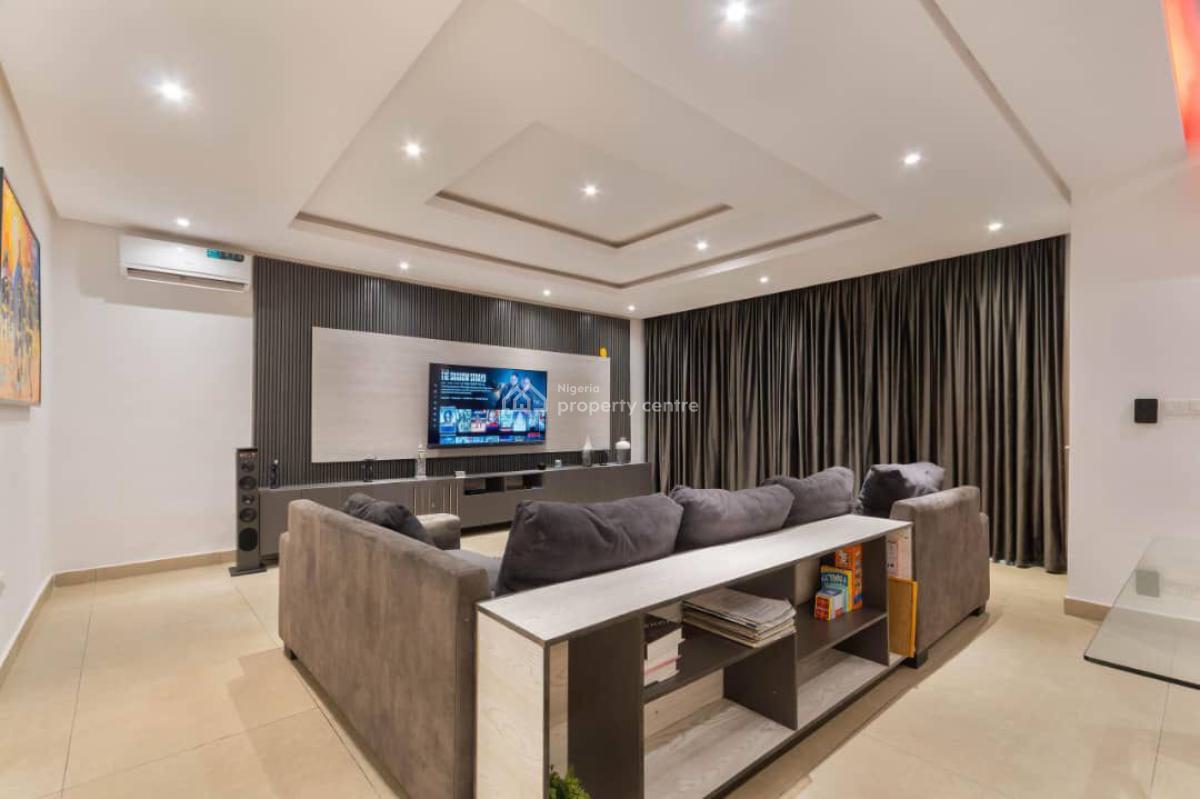 Luxury & Cozy Living: Our 2-bedroom Apartment with Power 24hrs Inver, Lekki Phase 1, Lekki, Lagos, Flat / Apartment Short Let