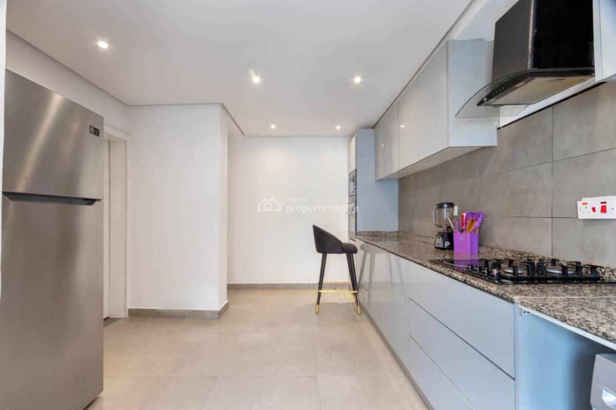 Luxury & Cozy Living: Our 2-bedroom Apartment with Power 24hrs Inver, Lekki Phase 1, Lekki, Lagos, Flat / Apartment Short Let