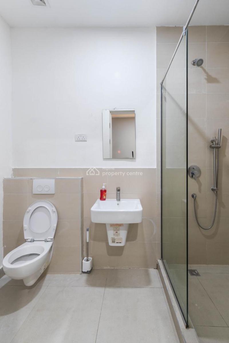 Spacious Living Room 2 Bedroom Apartment, Lekki Phase 1, Lekki, Lagos, Flat / Apartment Short Let