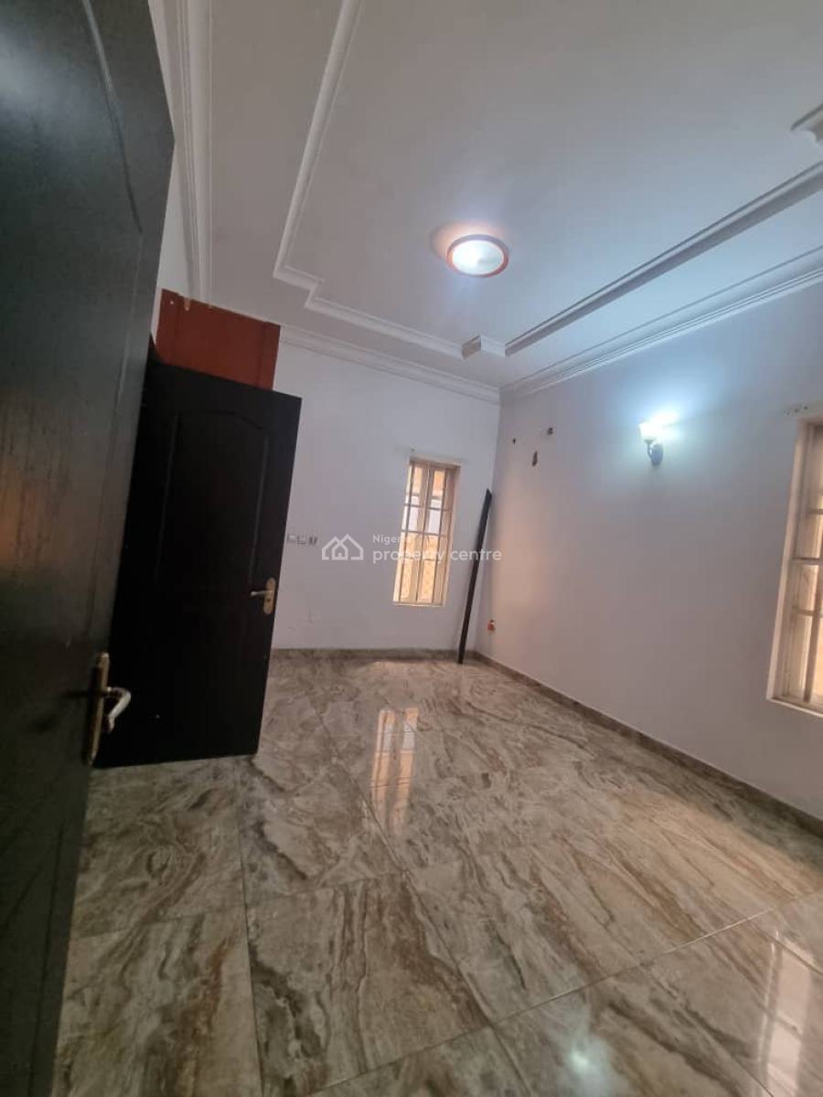 Standard Visitor Room in a Duplex, Chevy View Estate, Lekki Phase 2, Lekki, Lagos, Mini Flat (room and Parlour) for Rent