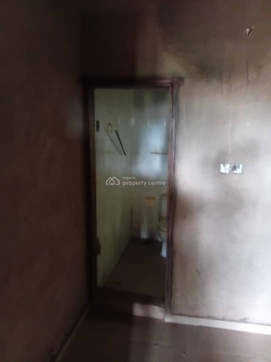 Newly Built Hotel on 4 and Half Plots of Land,fenced Round with Gates, Ogosa,idiroko, Ado-odo/ota, Ogun, Hotel / Guest House for Sale