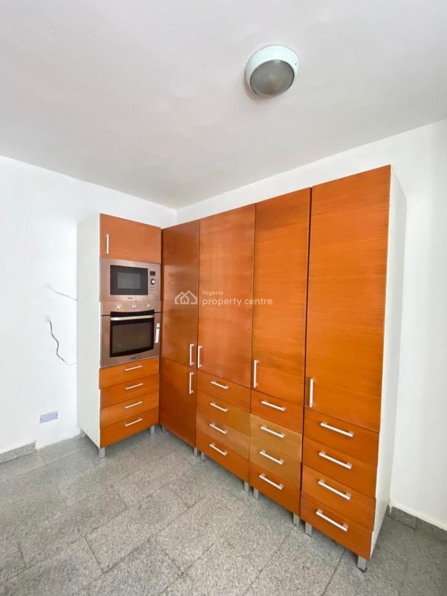 Well Maintained 3 Bedroom Flat with Bq, Gym and Swimming Pool, Banana Island, Ikoyi, Lagos, Flat / Apartment for Sale