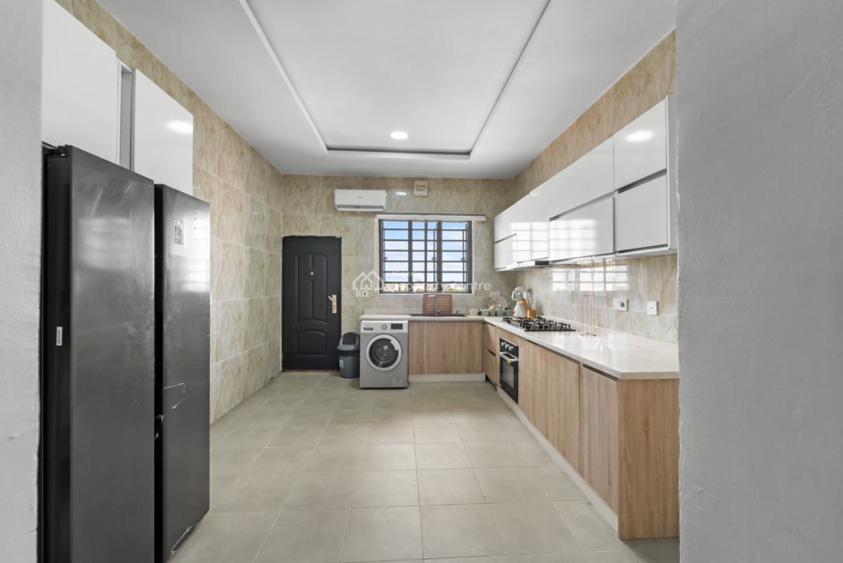 2 Bedrooms Apartment, Lekki Phase 1, Lekki, Lagos, Flat / Apartment Short Let