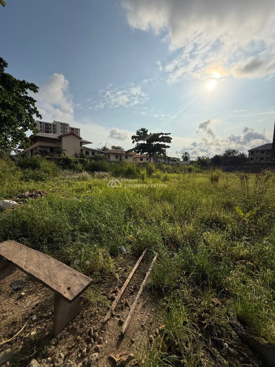 Bareland Measuring 2,000 Sqm Fenced & Dry, Victoria Island (vi), Lagos, Mixed-use Land for Sale