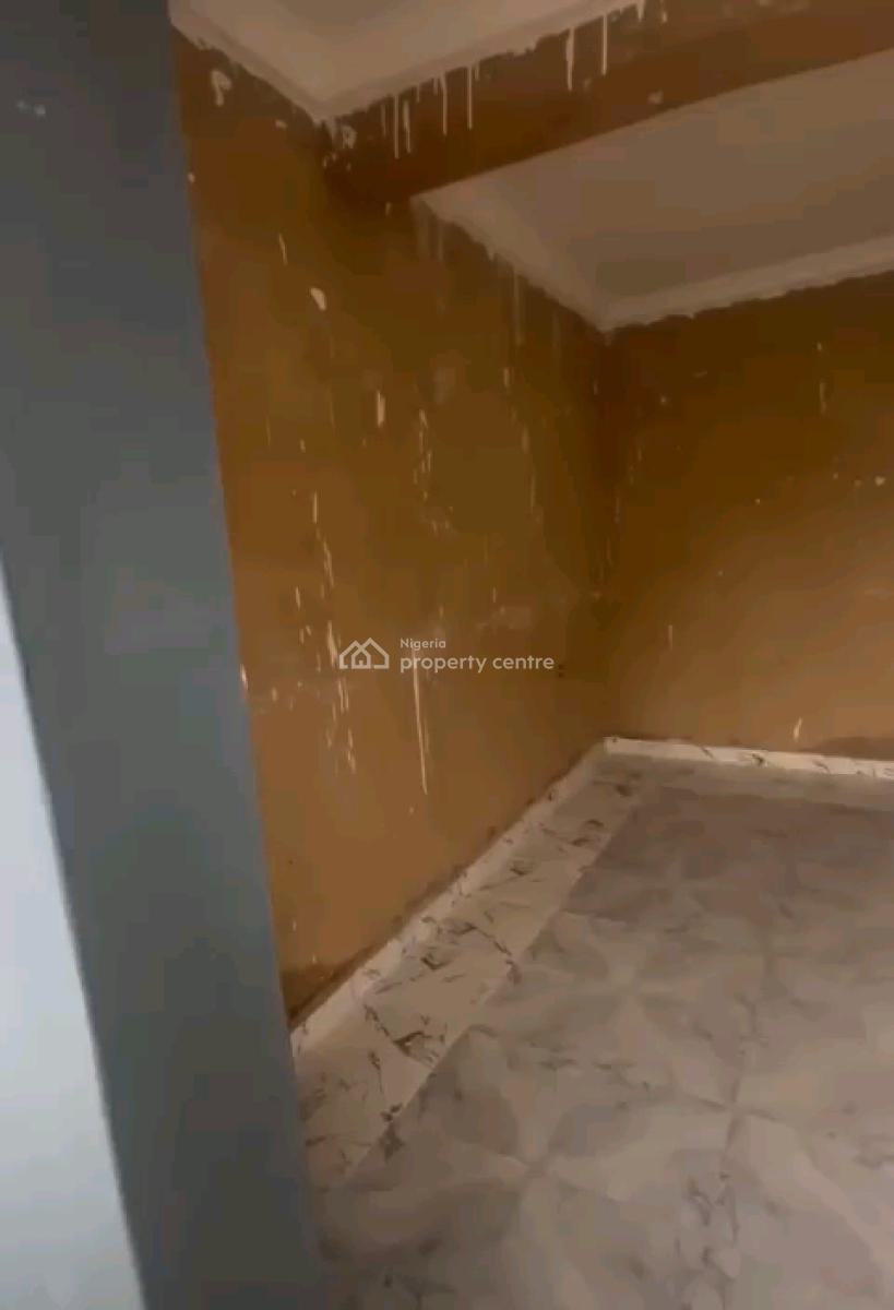 Standard and Spacious Shop, Apata Road, Shomolu, Lagos, Shop for Rent