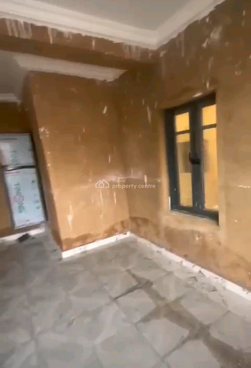 Standard and Spacious Shop, Apata Road, Shomolu, Lagos, Shop for Rent