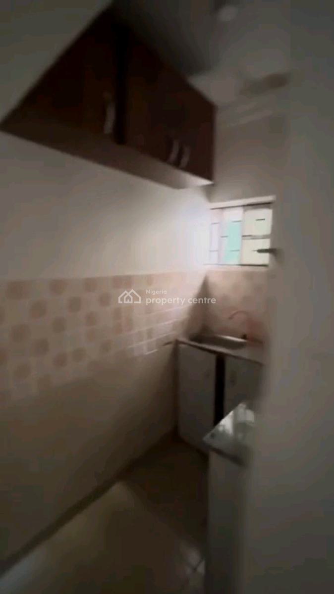 Standard and Spacious Mini Flat, Sabo, Sabo, Yaba, Lagos, Mini Flat (room and Parlour) for Rent