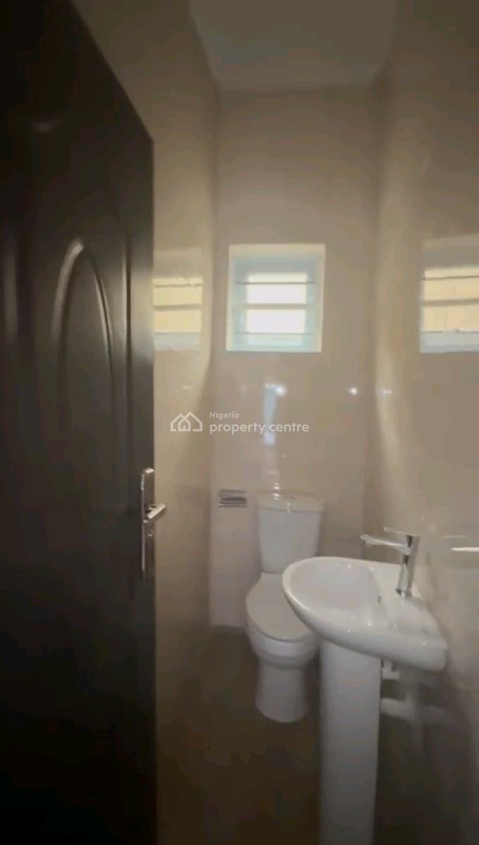 Standard and Spacious 2 Bedroom Flat, Kilo, Kilo, Surulere, Lagos, Flat / Apartment for Rent