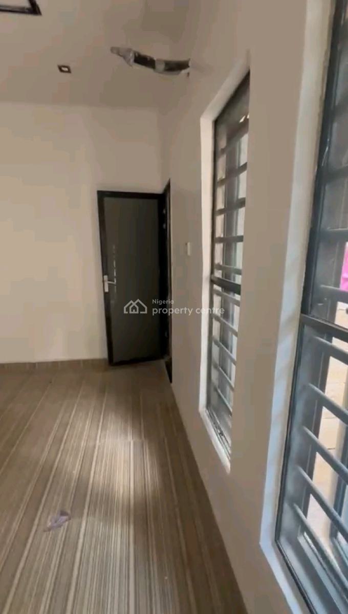Newly Built 3 Bedroom Flat, Fadeyi, Shomolu, Lagos, Flat / Apartment for Rent