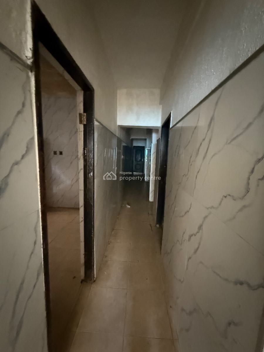 Massive Commercial Duplex with a Landsizs of 2,0000 Sqm, Victoria Island (vi), Lagos, Commercial Property for Rent