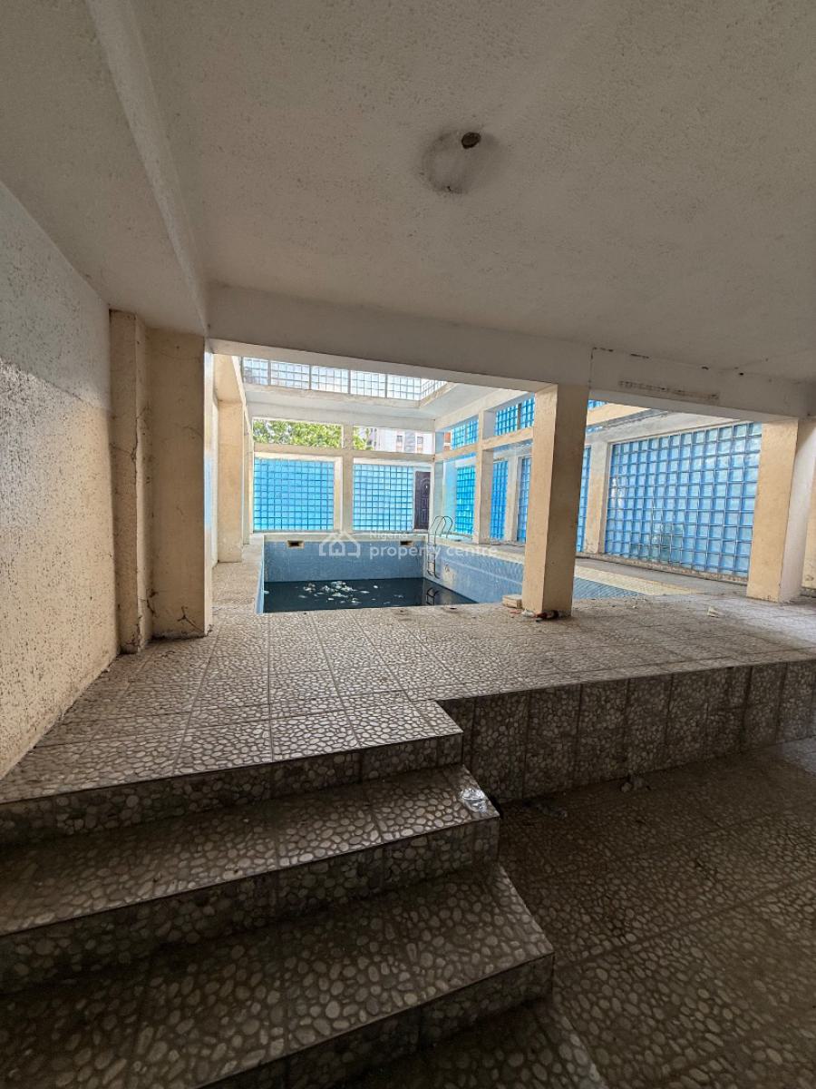 Massive Commercial Duplex with a Landsizs of 2,0000 Sqm, Victoria Island (vi), Lagos, Commercial Property for Rent