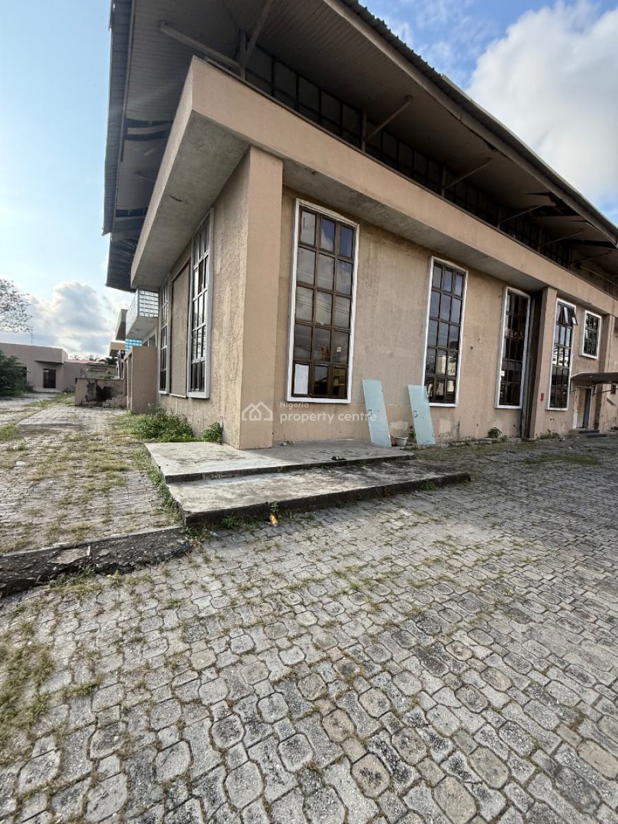 Massive Commercial Duplex with a Landsizs of 2,0000 Sqm, Victoria Island (vi), Lagos, Commercial Property for Rent