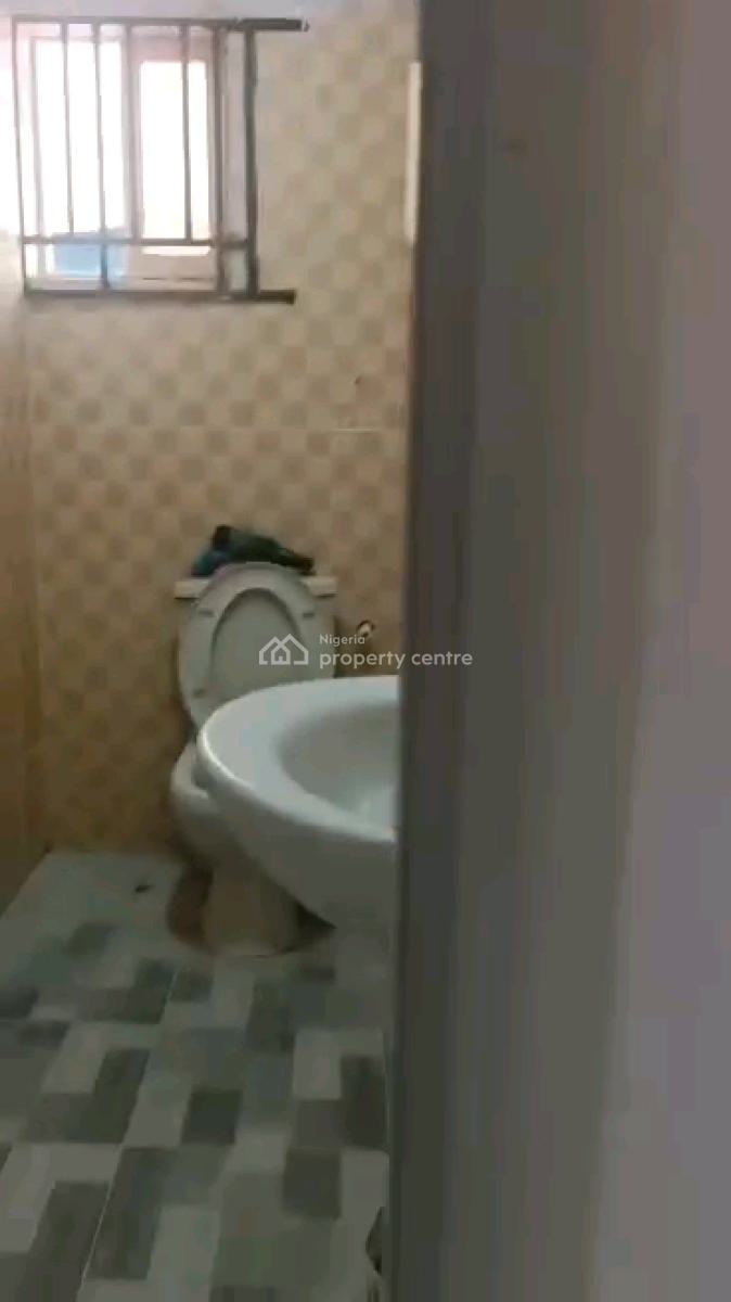 Standard and Spacious Mini Flat, Obayan Street, Akoka, Yaba, Lagos, Mini Flat (room and Parlour) for Rent