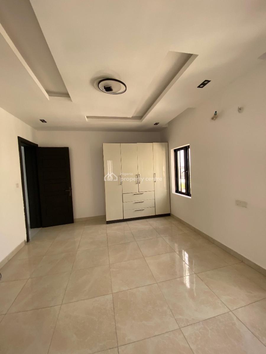 Spacious 5 Bedroom Detached Duplex with Pool, Lekki Phase 1, Lekki, Lagos, Detached Duplex for Sale