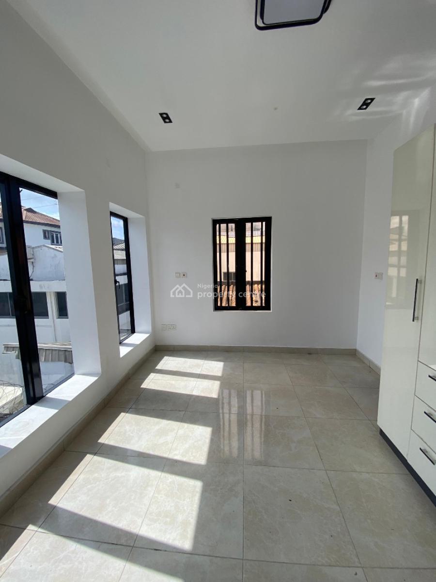 Spacious 5 Bedroom Detached Duplex with Pool, Lekki Phase 1, Lekki, Lagos, Detached Duplex for Sale