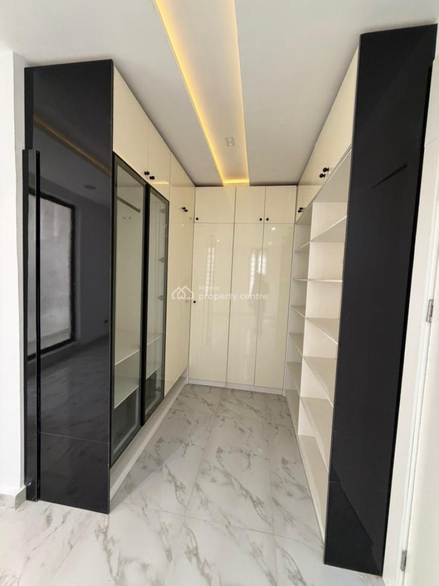 Contemporary 5 Bedroom Fully Detached Duplex with Pool, Idado Lekki. Located in a Serene Beautiful and Secured Estate, Lekki, Lagos, Detached Duplex for Sale