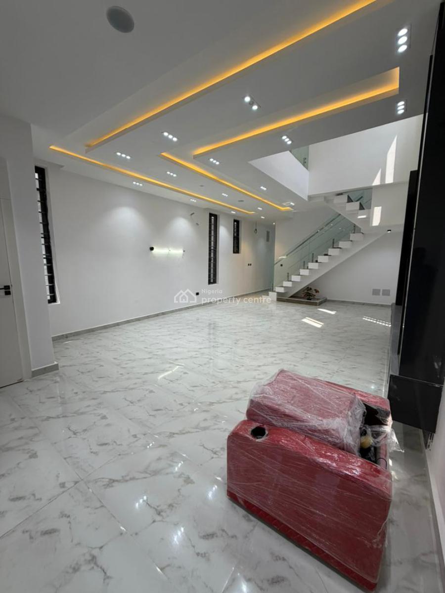 Contemporary 5 Bedroom Fully Detached Duplex with Pool, Idado Lekki. Located in a Serene Beautiful and Secured Estate, Lekki, Lagos, Detached Duplex for Sale