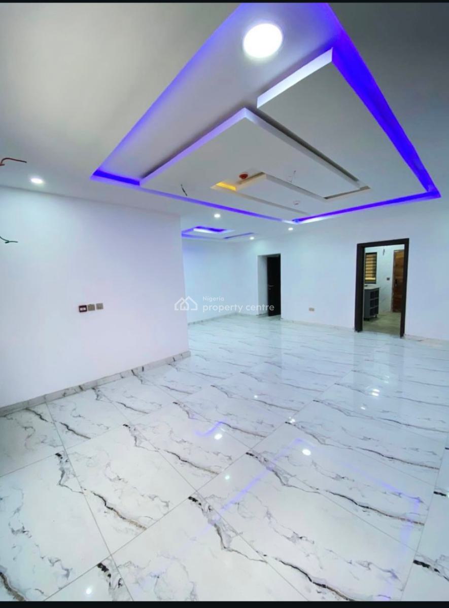 Nicely Done 2 Bedroom Spacious Apartment, Lekki Phase 1 Lagos, Lekki, Lagos, Flat / Apartment for Sale