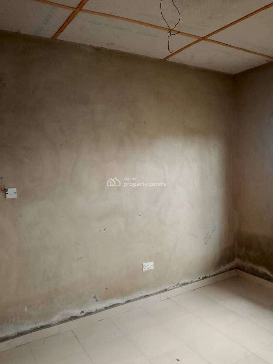 a Clean and Spacious 2 Bedroom, Lucky Fiber Road, Ikorodu, Lagos, Flat / Apartment for Rent