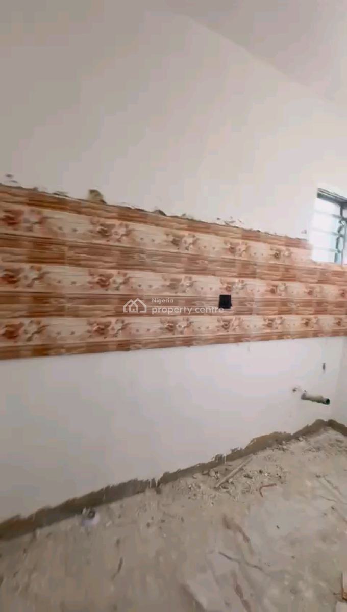 Newly Built and Spacious Mini Flat, Off Market Street, Shomolu, Lagos, Mini Flat (room and Parlour) for Rent