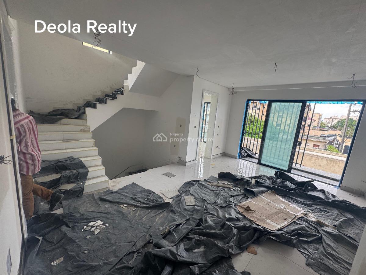 Luxurious 5 Bedrooms Townhouse with Pool and Private Elevator, Parkview, Ikoyi, Lagos, Detached Duplex for Sale