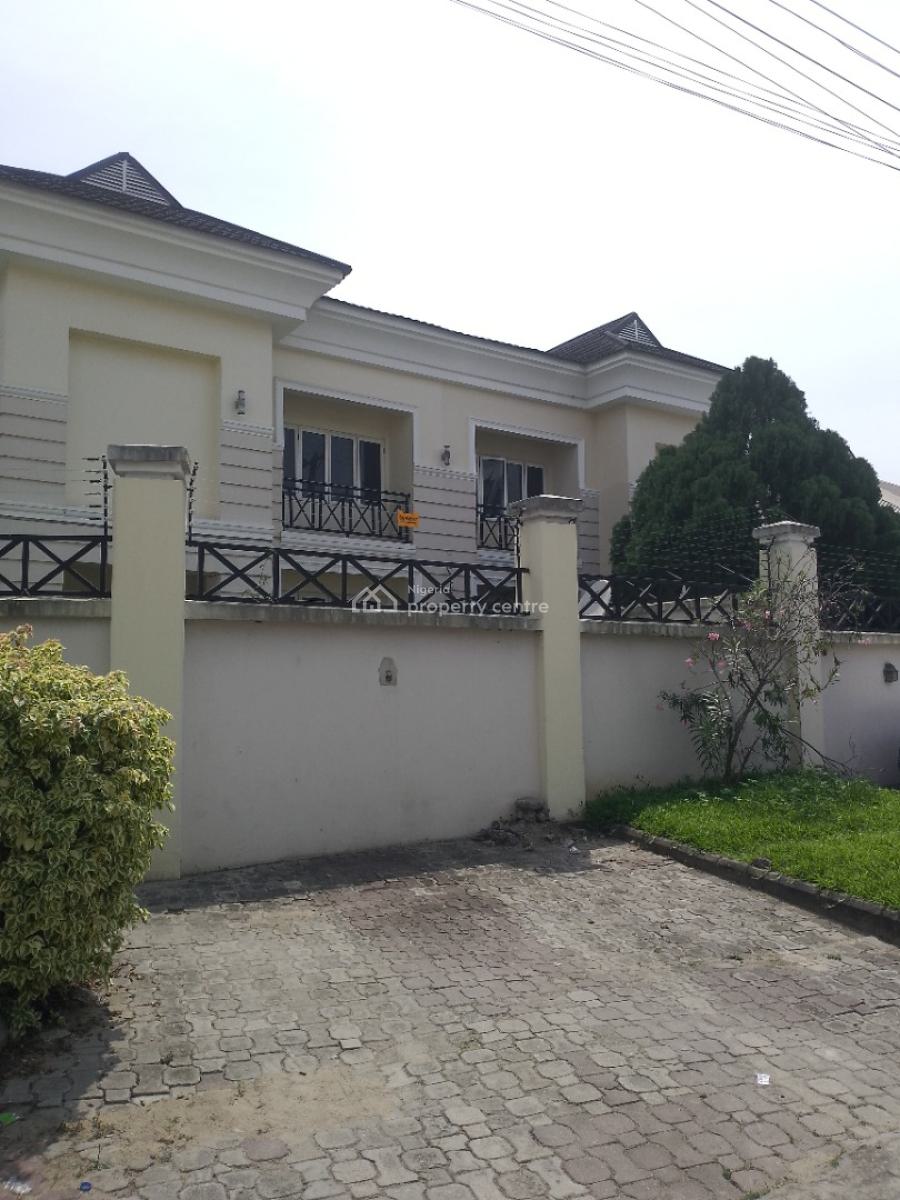 Luxury 4 Bedroom Semi Detached with 2 Rooms Bq + Laundry Room., Lekki Phase 1, Lekki, Lagos, Semi-detached Duplex for Sale