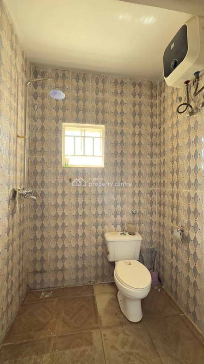 Newly Vacated 2 Bedroom Flat on 2nd Floor, Jabi, Abuja, Flat / Apartment for Rent