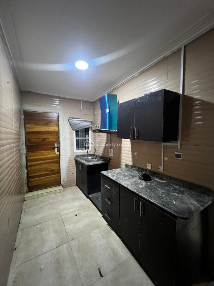 2 Bedroom Apartment, Off Freedom Way, Lekki, Lagos, Flat / Apartment for Rent