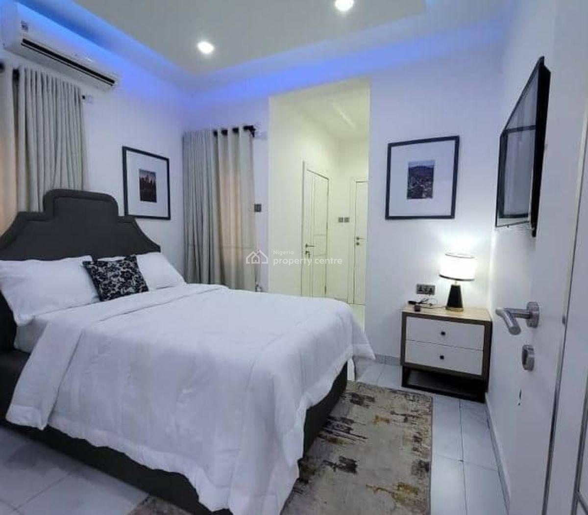 a Well Furnished 3 Bedroom Apartment, Gra, Ogudu, Lagos, Flat / Apartment Short Let