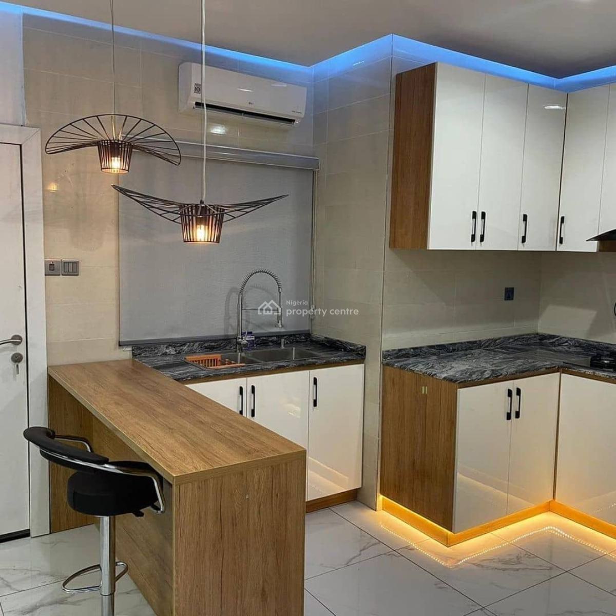 a Well Furnished 3 Bedroom Apartment, Gra, Ogudu, Lagos, Flat / Apartment Short Let