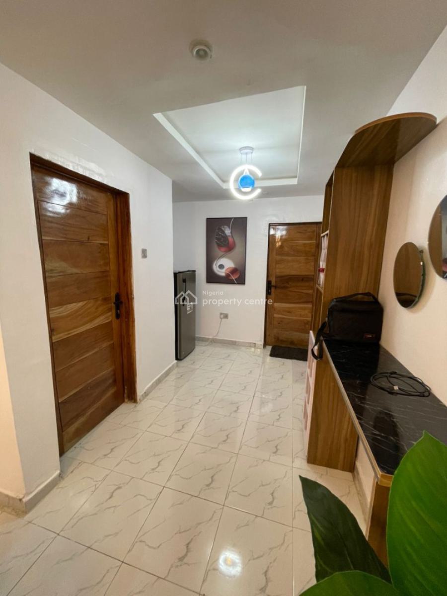 Beautiful 2 Bedroom Apartment, Ogba, Ikeja, Lagos, Flat / Apartment Short Let
