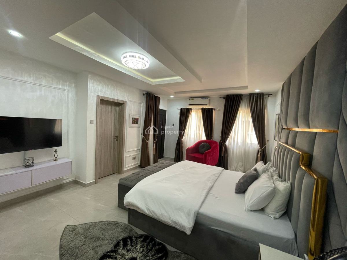 3 Bedroom Apartment, Ikeja Gra, Ikeja, Lagos, Flat / Apartment Short Let