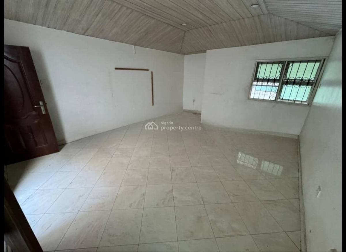 Spacious 1 Bedroom Serviced Apartment Penthouse in a Secure Estate, Lekki Phase 1, Lekki, Lagos, Mini Flat (room and Parlour) for Rent