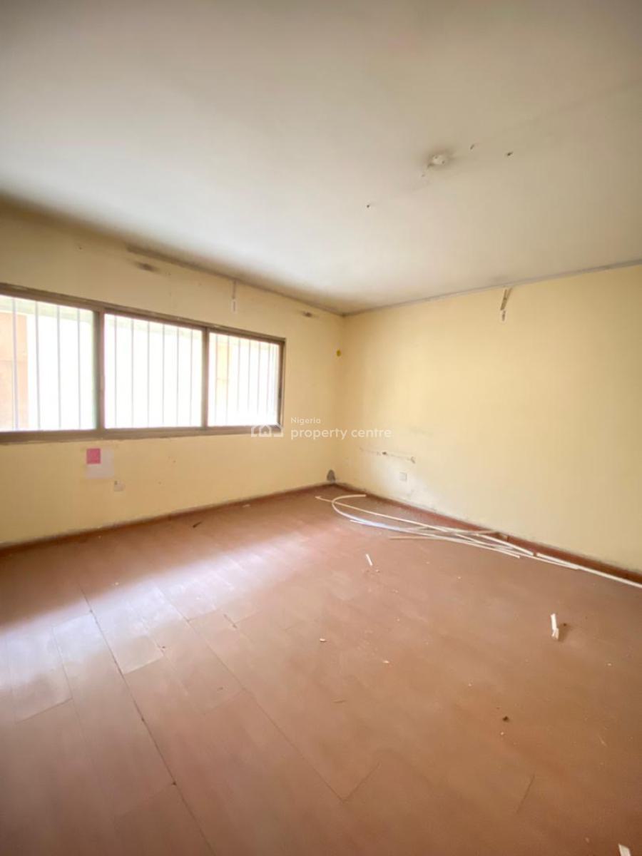Spacious 3 Bedroom Apartment, Victoria Island (vi), Lagos, Flat / Apartment for Rent