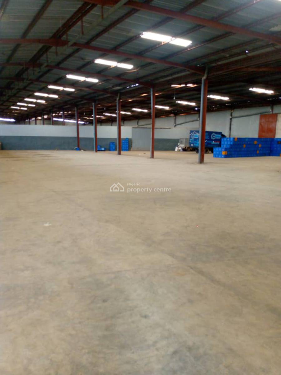 1700 Sam Warehouse on 4000sqm, Oshodi Apapa Express Way, Oshodi, Lagos, Warehouse for Sale