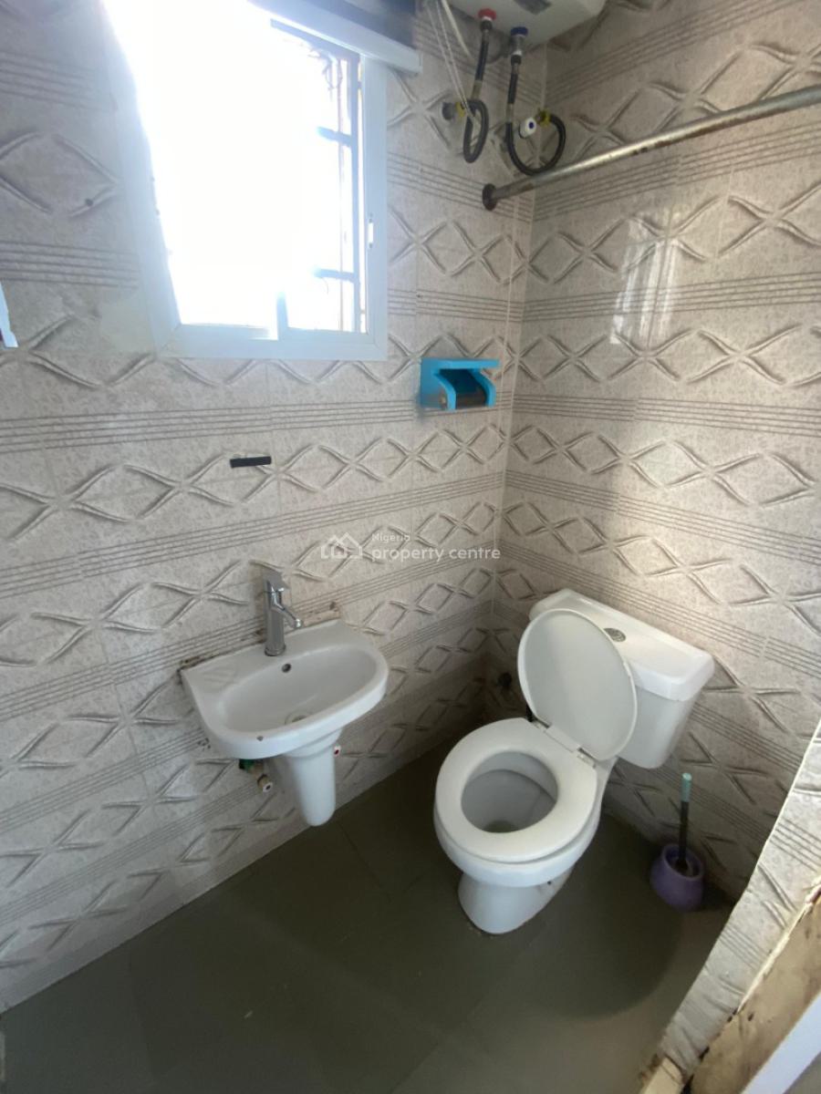 Well Maintained Three (3) Bedroom Bungalow Self Compound, Oniru, Victoria Island (vi), Lagos, Detached Bungalow for Rent