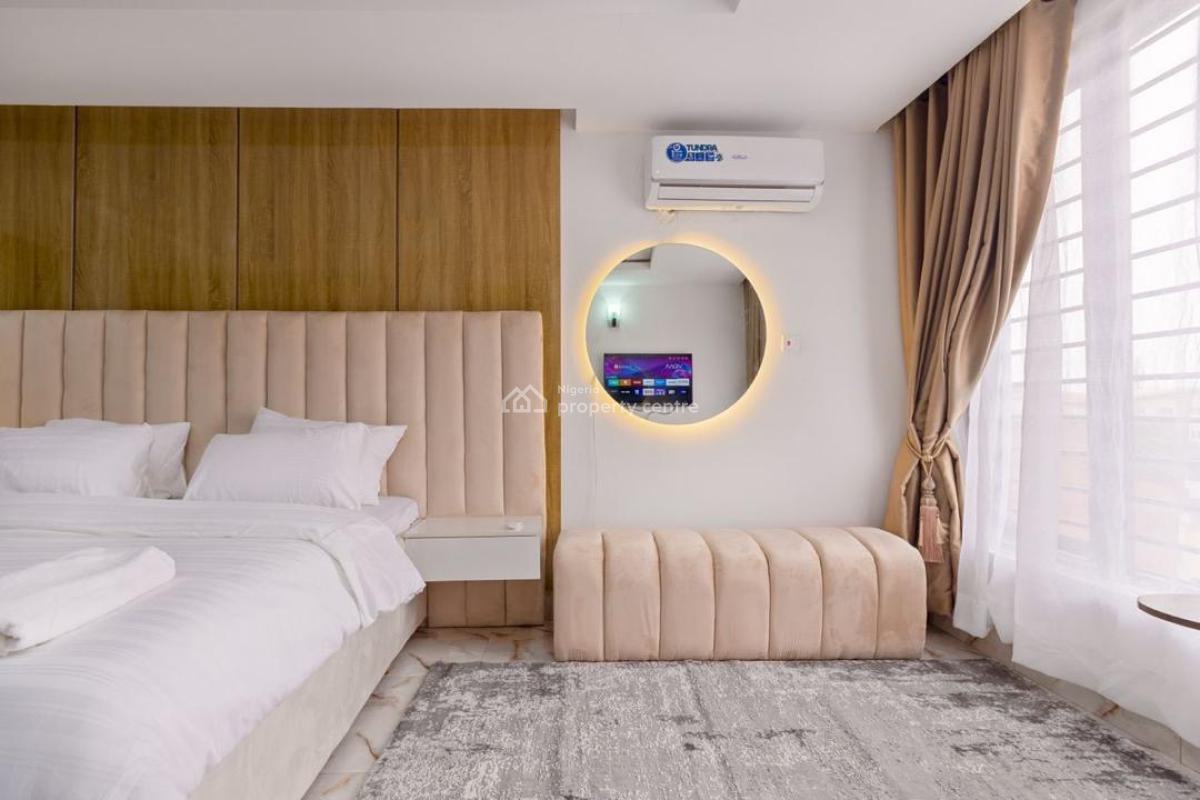 3 Bedroom Luxurious Apartment with Amazing Features, Lekki, Lagos, Flat / Apartment Short Let