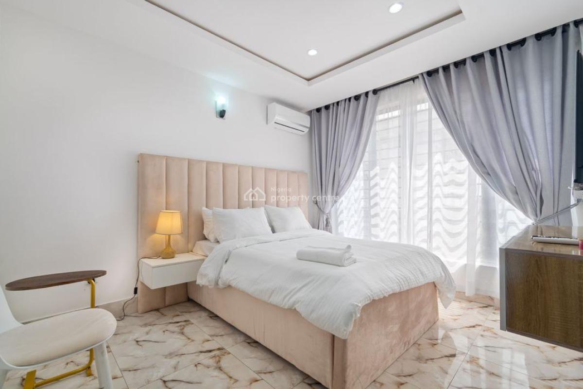 3 Bedroom Luxurious Apartment with Amazing Features, Lekki, Lagos, Flat / Apartment Short Let