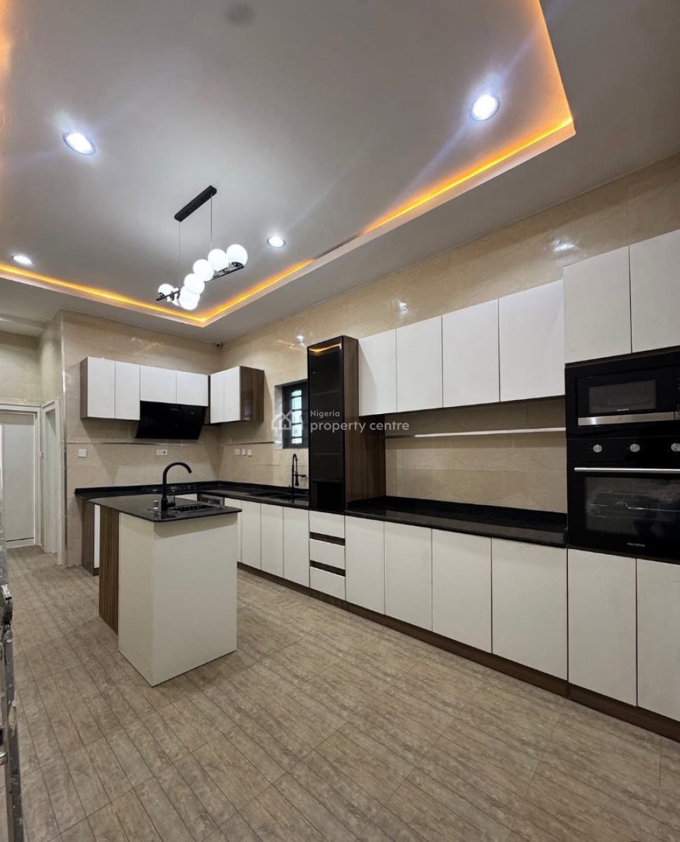 5 Bedroom Fully Detached Duplex with Bq, Dakwo, Abuja, Detached Duplex for Sale