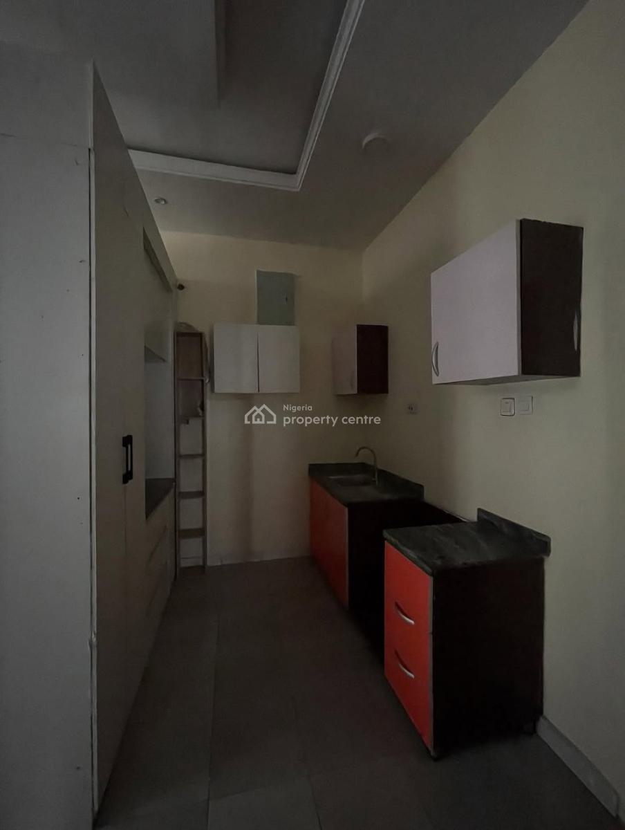 2 Bedroom Apartment, Ologolo, Lekki, Lagos, Flat / Apartment for Rent