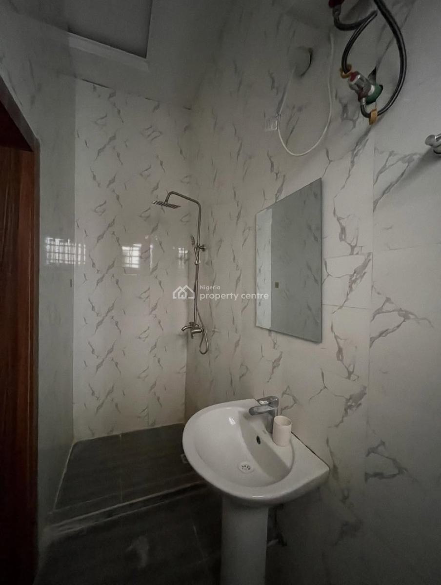 2 Bedroom Apartment, Ologolo, Lekki, Lagos, Flat / Apartment for Rent