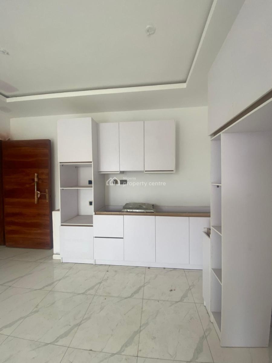 Upgrade to Luxury! 2-bedroom Apartment with Elevator, Pool & Gym, Ikate, Lekki, Lagos, Flat / Apartment for Sale