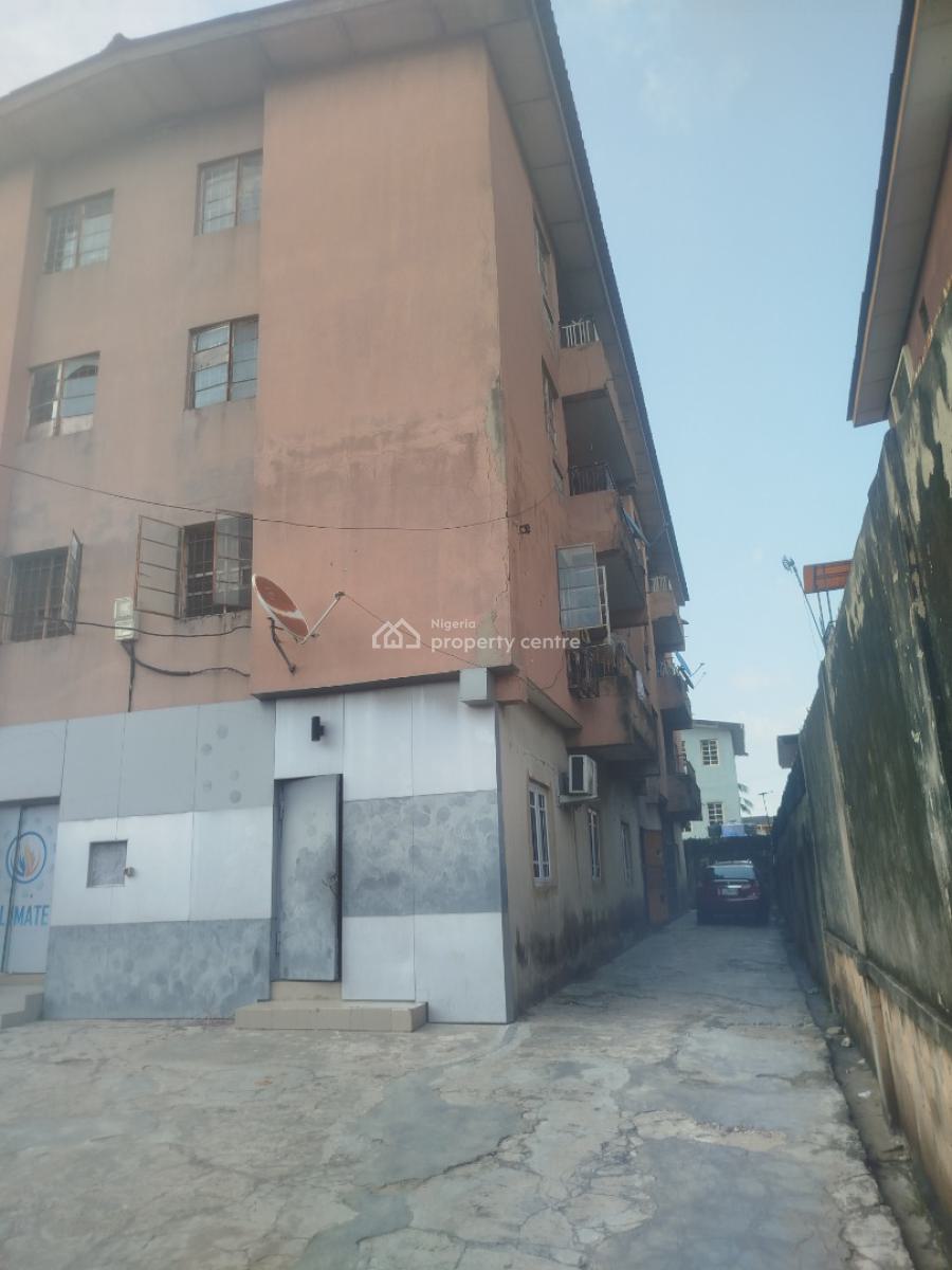 8 Units of 3 Bedroom Flat, Oluwole Street, Akoka, Yaba, Lagos, Flat / Apartment for Sale