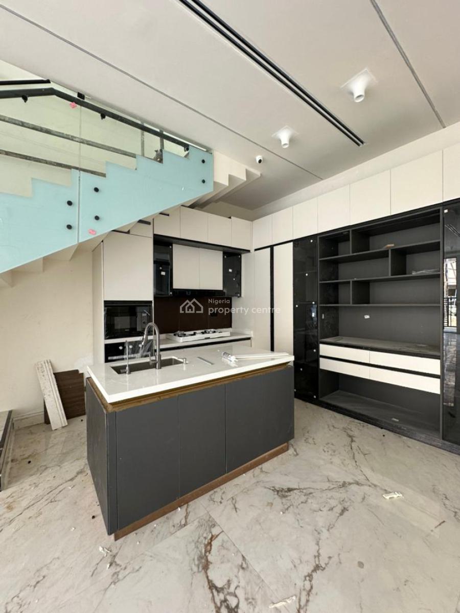 5 Bedroom Fully Detached House, Lekki Phase 1, Lekki, Lagos, Detached Duplex for Sale