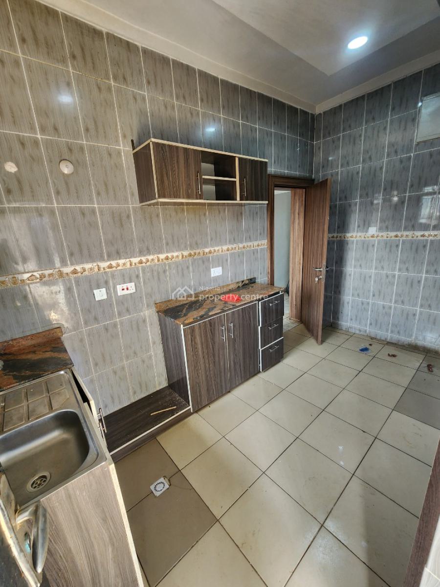 Luxury Two Bedroom Block of Flat, Dawaki District, Dawaki, Gwarinpa, Abuja, Flat / Apartment for Rent