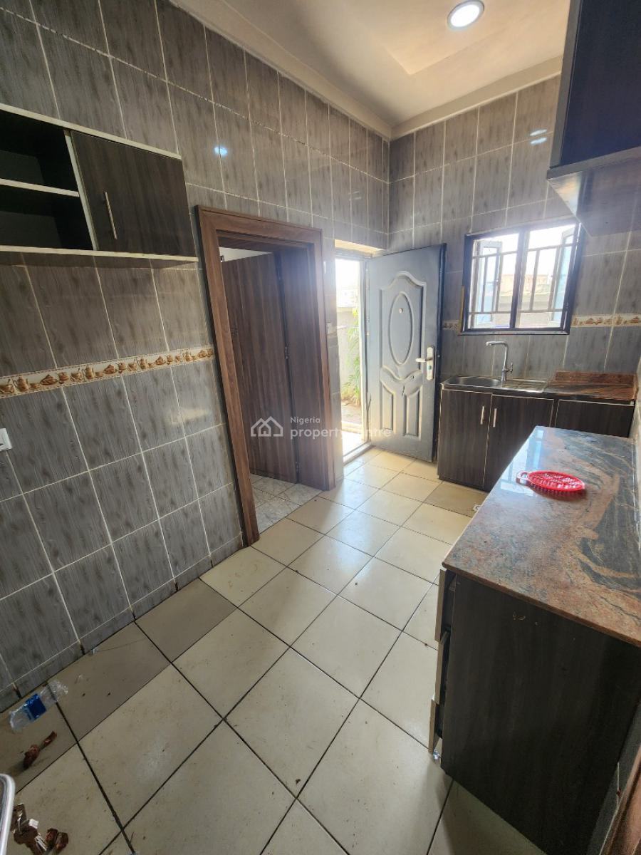 Luxury Two Bedroom Block of Flat, Dawaki District, Dawaki, Gwarinpa, Abuja, Flat / Apartment for Rent