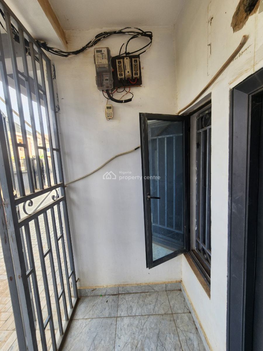 Luxury Two Bedroom Block of Flat, Dawaki District, Dawaki, Gwarinpa, Abuja, Flat / Apartment for Rent