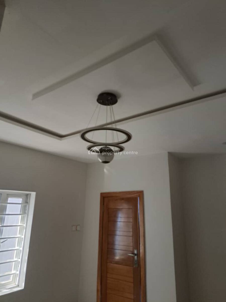 Lovely 5 Bedroom Semi Detached with Bq, Osapa, Lekki, Lagos, Semi-detached Duplex for Rent